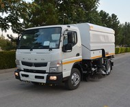 Подметально уборочная машина KADEME 4м3 на шасси Mitsubishi Fuso