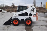 Аренда минипогрузчика Bobcat S300H